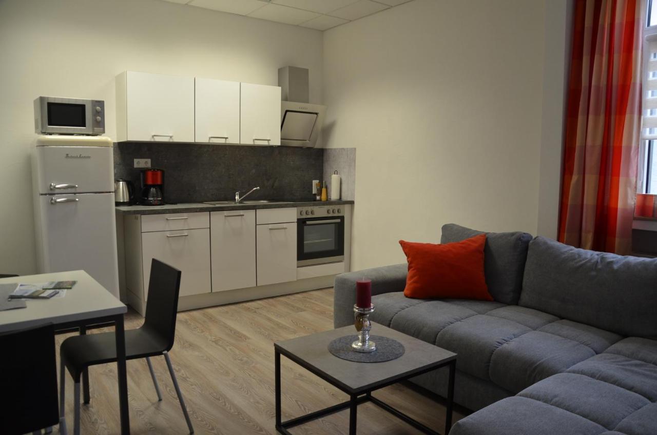 Apartment - Zurbank - *